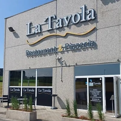 Façade du restaurant "La Tavola"